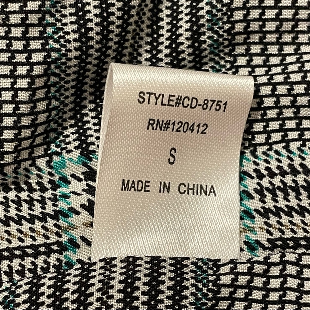 TOBI Gingham Wrap Dress with Ruffle Detail - Picture 6 of 7